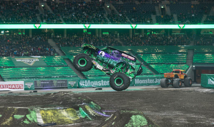 Line-up Monster Jam Friends Arena